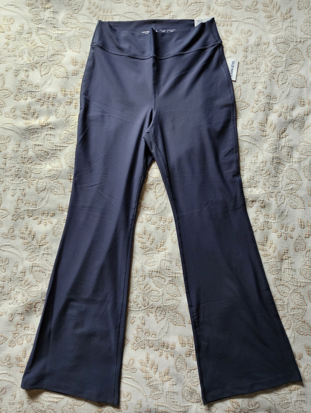 Old Navy High-Rise Black Flare Active Pants Size L
